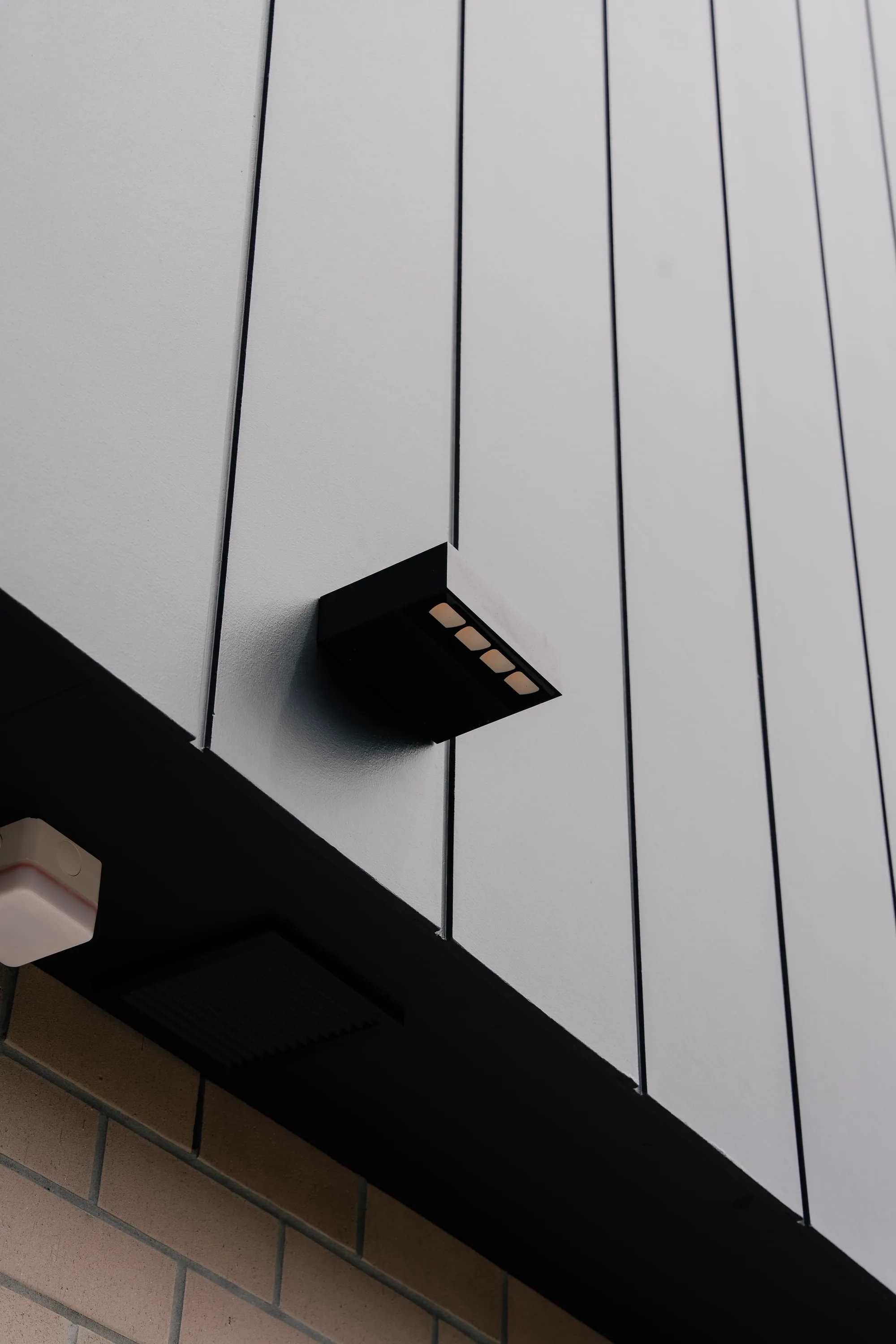 120 Hastings Street East - Image 13