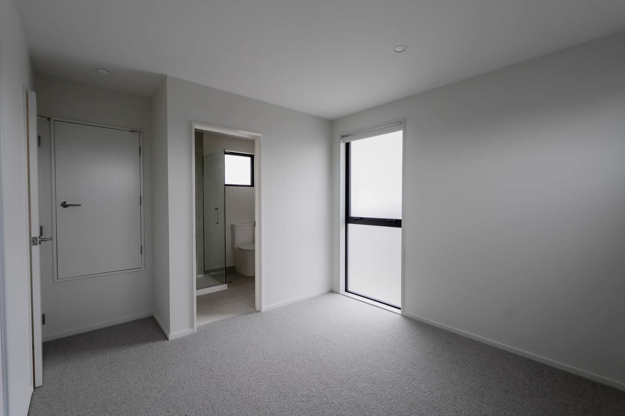 527–529 Hereford Street - Image 10