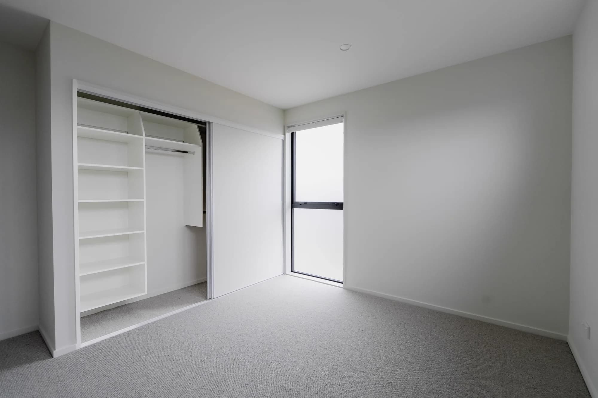 527–529 Hereford Street - Image 12