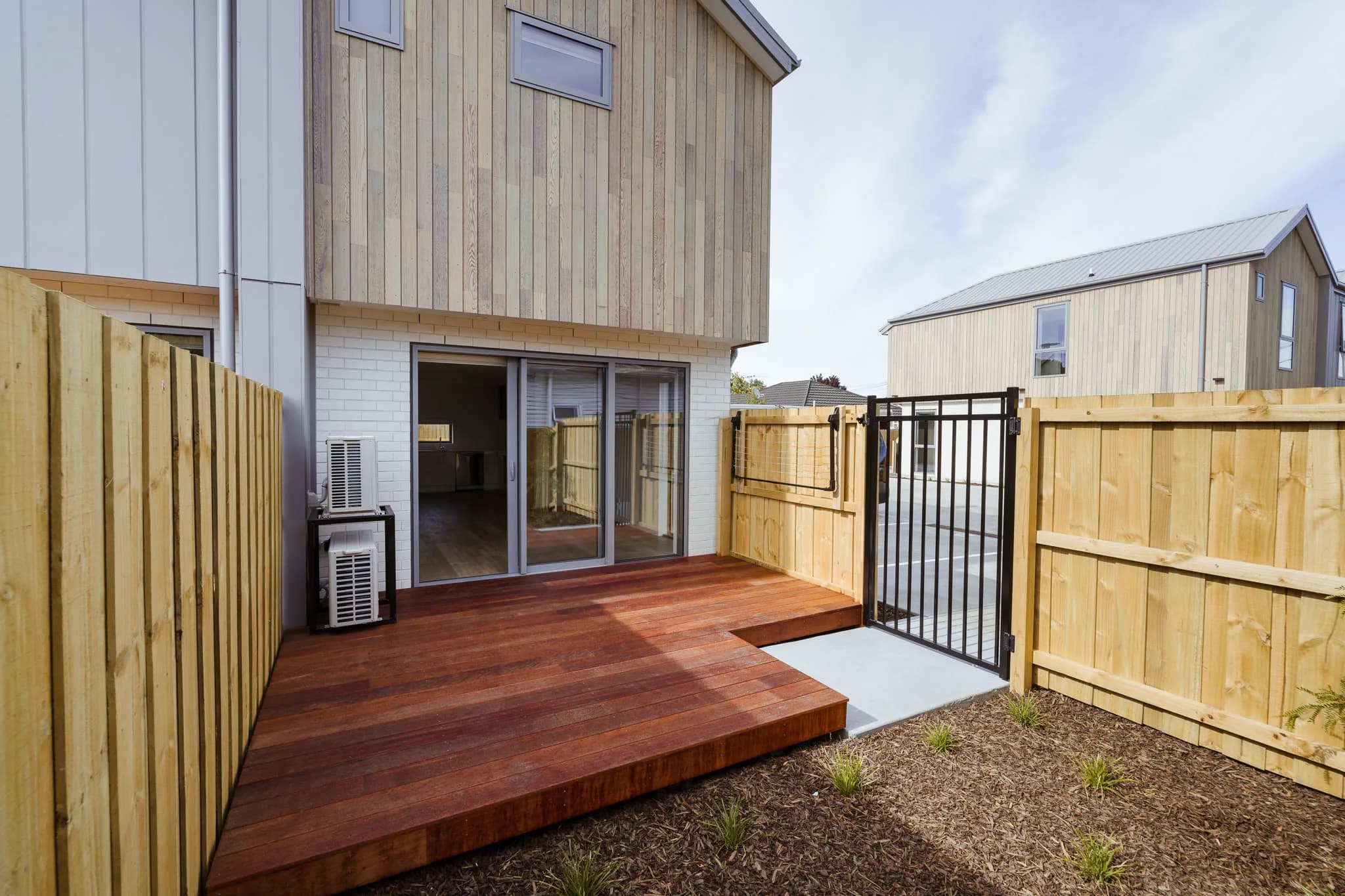 20 Euston Street — rear deck with kwila timber and cedar cladding